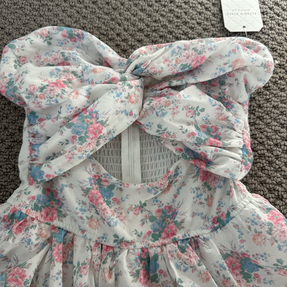 Altar'd State White Floral jumper - Picture 2 of 6